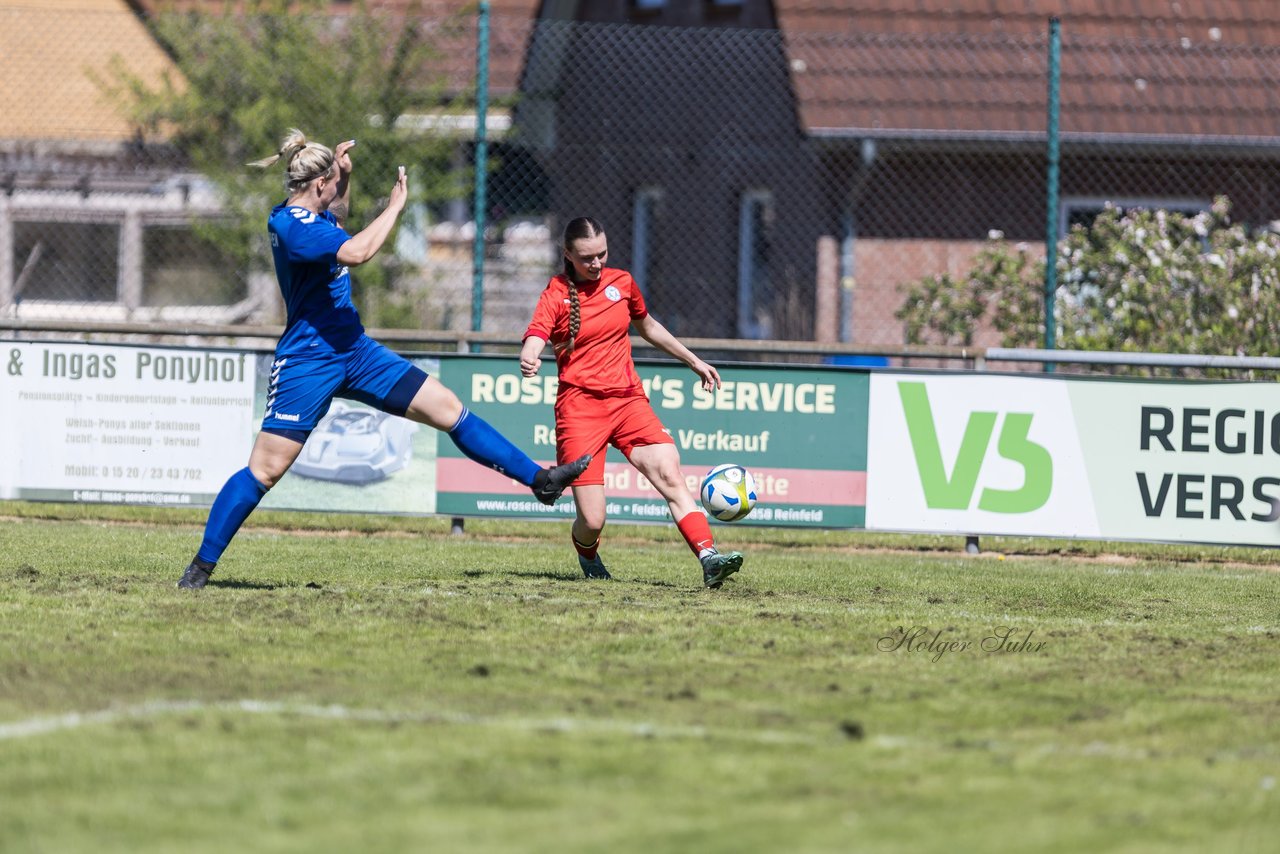 Bild 247 - F TSV Zarpen - Holstein Kiel II : Ergebnis: 2:6